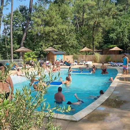 Village De Campsite Joyeuse