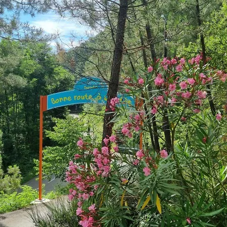 Village De