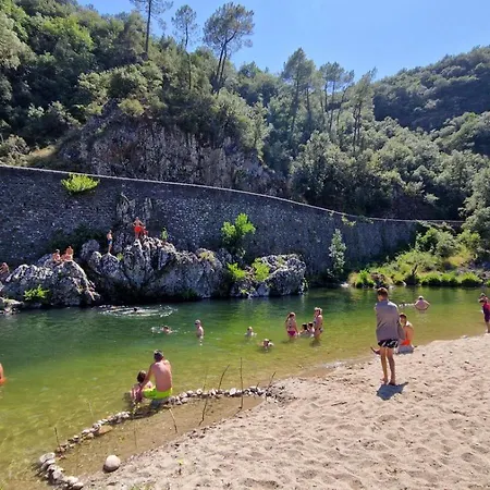 Village De
