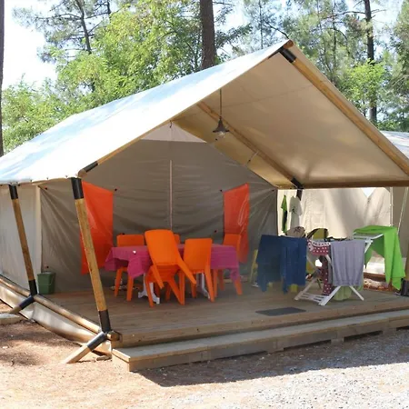 Village De 4* Joyeuse