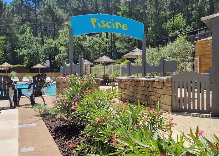 Village De 4*